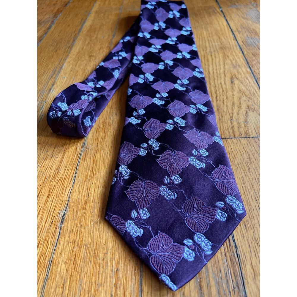 BARNEYS New York Purple w/Purple & Silver Floral Silk Necktie